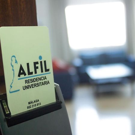 Hostel Residencia Alfil Малага Екстериор снимка