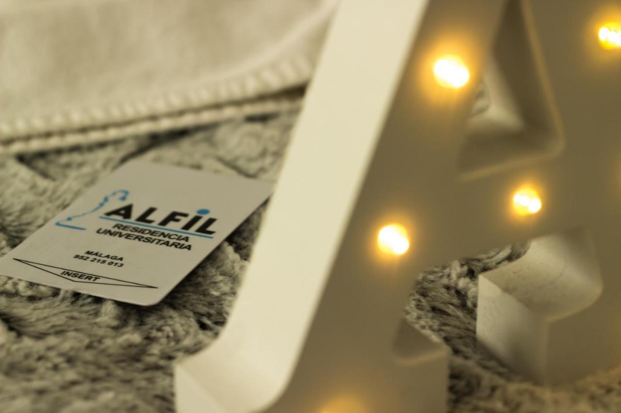 Hostel Residencia Alfil Малага Екстериор снимка