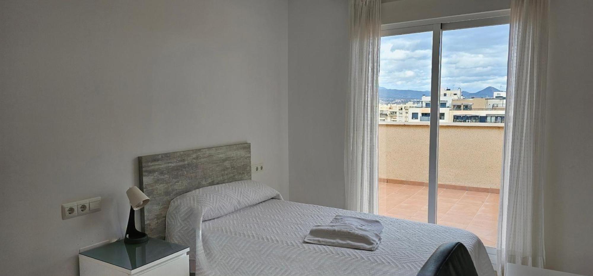 Hostel Residencia Alfil Малага Екстериор снимка
