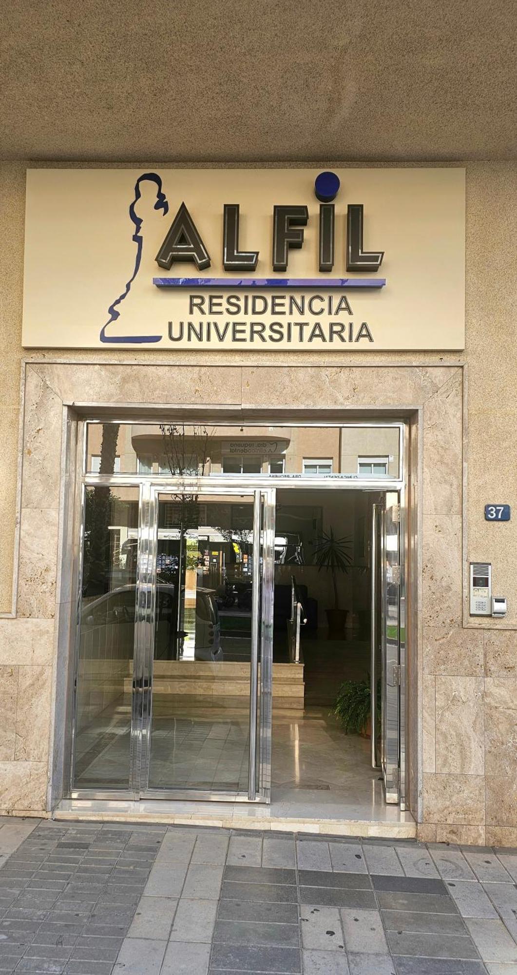 Hostel Residencia Alfil Малага Екстериор снимка